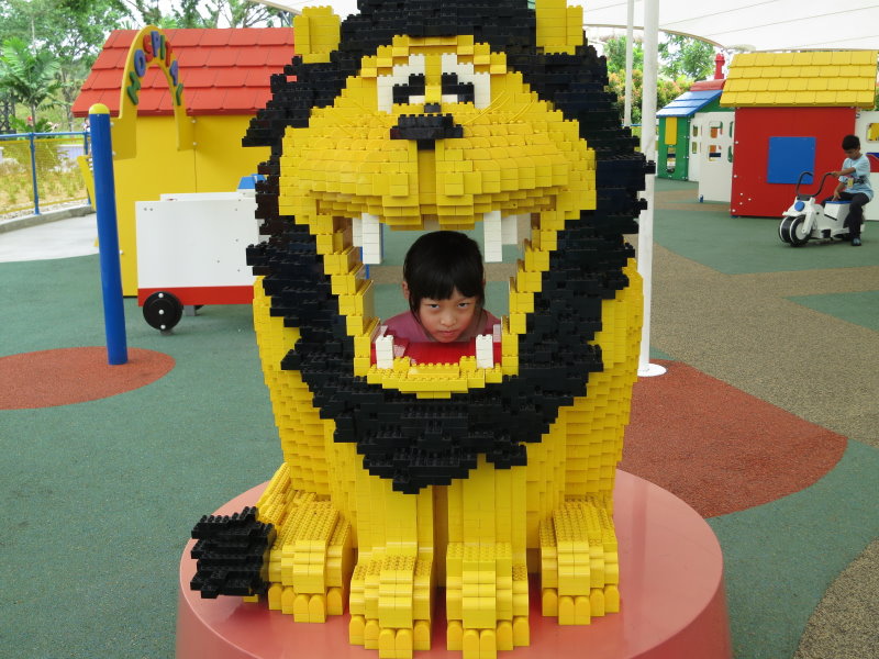 legoland-playground1.jpg