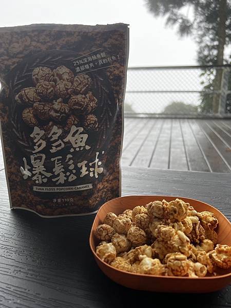 魚饌食~輕鬆小品:多多魚爆鬆球、配飯好料:蒲燒鮪魚腹排，輕鬆