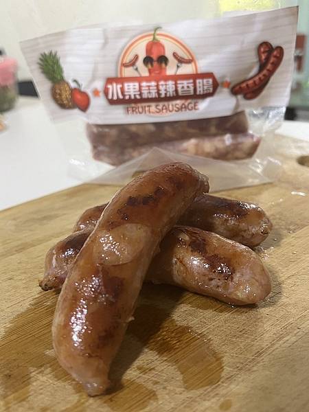 辣椒頭_水果蒜辣香腸&澎湖XO干貝醬，香辣入口，回味無窮