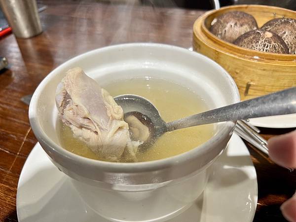 「新竹美食」蝦佬港式飲茶，十年磨一劍，功夫港點，用餐環境舒適