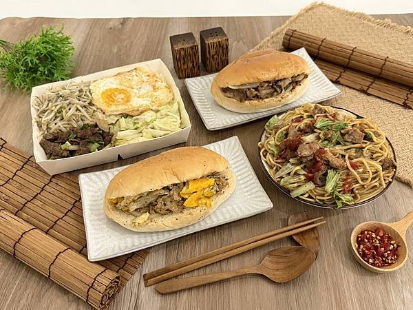 「新竹美食」第一家鉄板沙威堡-東南店，鐵板沙威堡/鐵板麵/鐵