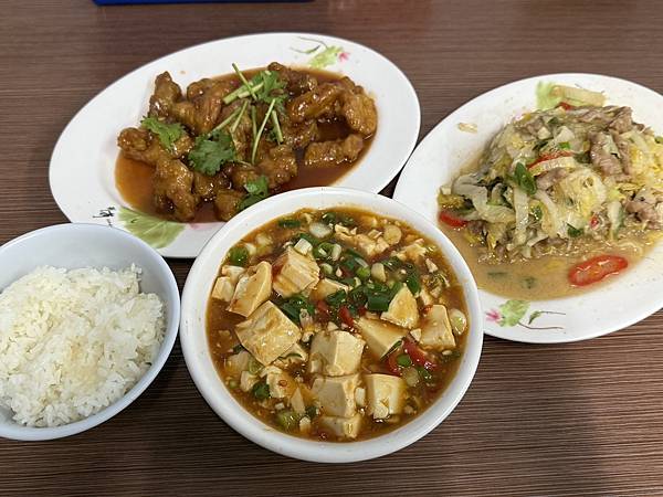 「新竹美食」福伯快炒，澎湖海產/炒飯炒麵/客製餐點/現點現炒
