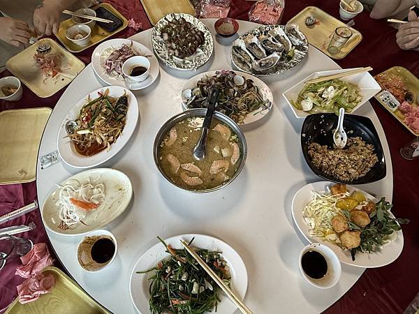 「花蓮美食」055龍蝦海鮮，活體海鮮餐廳/現點現做/面海座位