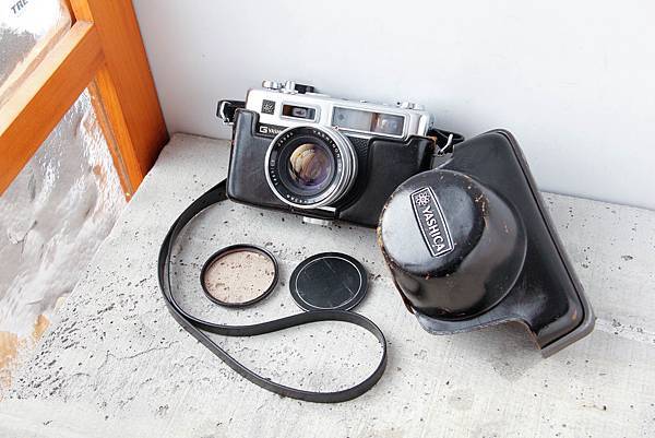 Yashica-electro-35GSN(90703518)-1.jpg Yashica-electro-35GSN(90703518)-1.jpg