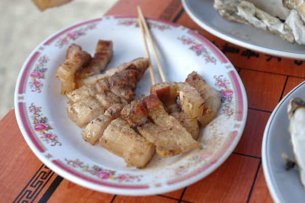 【宜蘭美食推建】ptt 爆紅之七賢烤牡蠣 【宜蘭民宿】Sunday Home