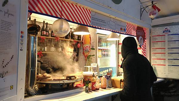 6. 聖誕市集2.jpg 6. 聖誕市集2.jpg