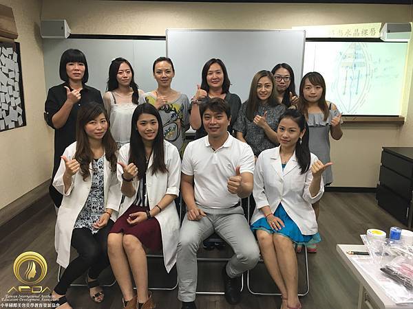 IMG_0627+logo.jpg IMG_0627+logo.jpg