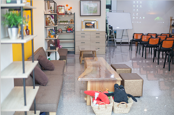 沙發區1.png 沙發區1.png