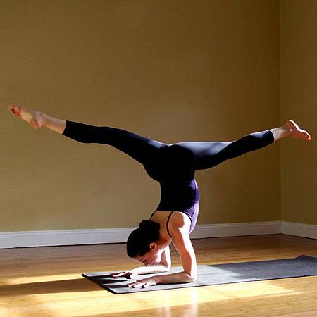 Forearm-Stand-Split-Pose