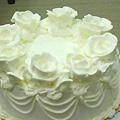 8吋白玫瑰花蛋糕