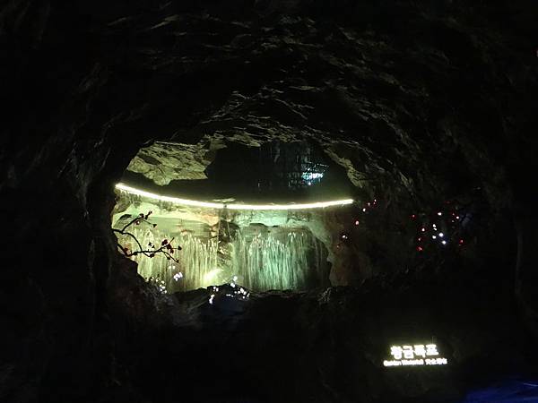 47光明洞窟.JPG