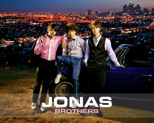 -JonasBrothers-the-jonas-brothers-6461100-1280-1024.jpg