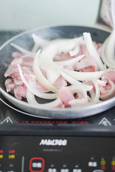 《高慶泉醬油》蛋蛋的醬油、香菜醬油（試用＆食譜分享）