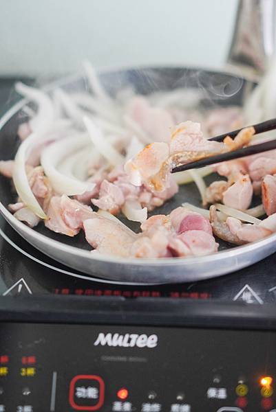 《高慶泉醬油》蛋蛋的醬油、香菜醬油（試用＆食譜分享）