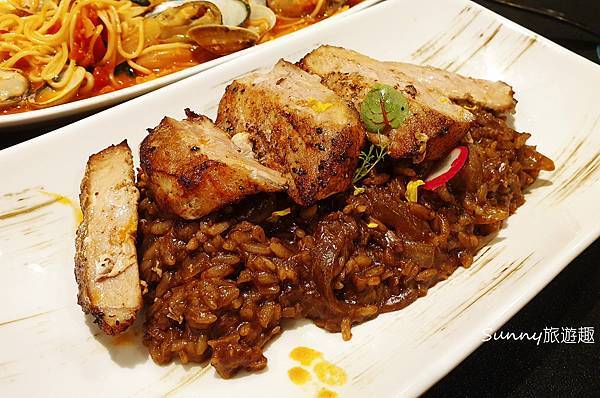  蘼樂餐酒館 漢神店 熟成黑蒜黑豬肉燉飯