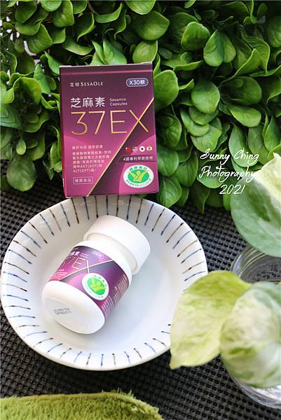 【保健食品】「芝初 SESAPLE」芝麻素37EX，高純度單方芝麻素 搭配運動和調整飲食，能夠護肝又助眠！ 桑妮晴的日常紀錄 (3).jpg