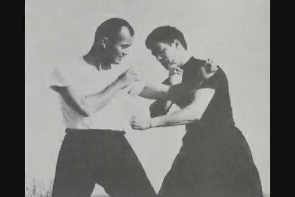 BRUCE LEE THE TEACHER II.avi[14-57-51].JPG