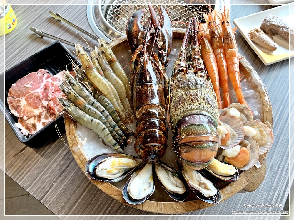 燒肉眾精緻炭火燒肉,台中一中店,鹿兒島A5和牛,痛風海鮮桶,美食餐廳,炭火燒肉,無限吃到飽,燒肉,吃到飽,和牛,海鮮,天使紅蝦,波士頓龍蝦,燒肉眾,餐廳,丼飯,居酒屋