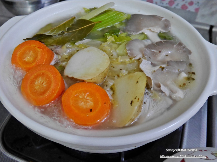 名廚美饌 德國豬腳-異國料理-宅配美食 (23).JPG