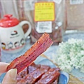 新家香肉乾肉鬆_桃園南門市場_桃園美食_伴手禮 (12).JPG