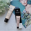 UNT完美持潤十礦粉底 (9).JPG