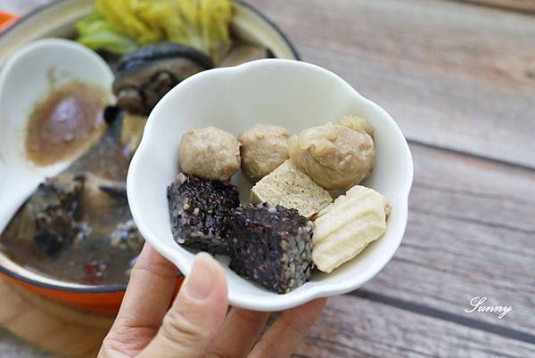 全珍食補_烏骨雞湯_宅配美食 (13).JPG