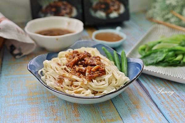 團購美食平價美食 【和秋美食】黑金肉燥推薦 (17).JPG