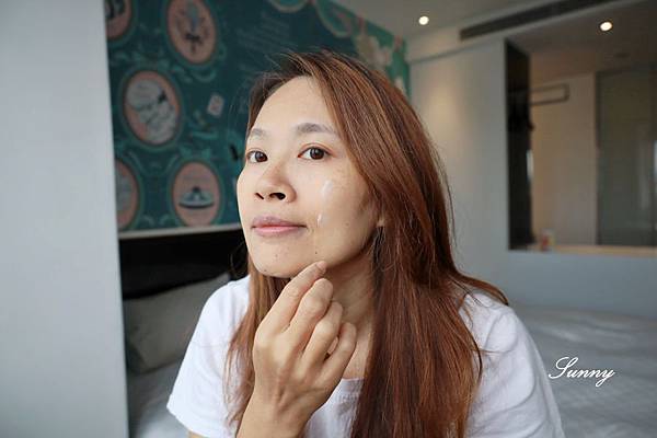 Neutrogena 露得清煥活緊緻A醇機能乳霜】AB霜 (19).JPG