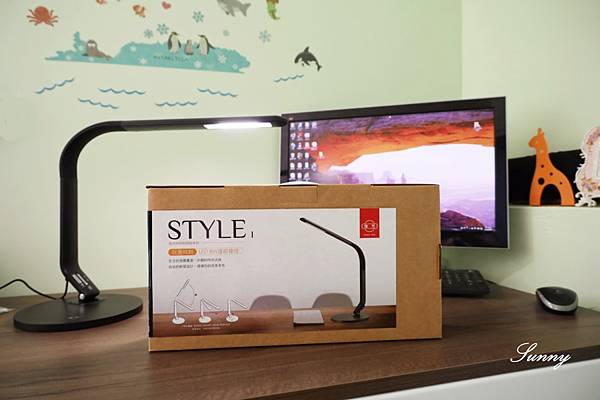 【旭光】LED 10W 球泡燈_吸頂燈_護眼檯燈   (45).JPG