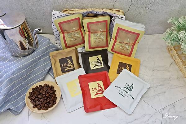 中元普渡供品_黑鑲金咖啡_金紙咖啡 (3).JPG