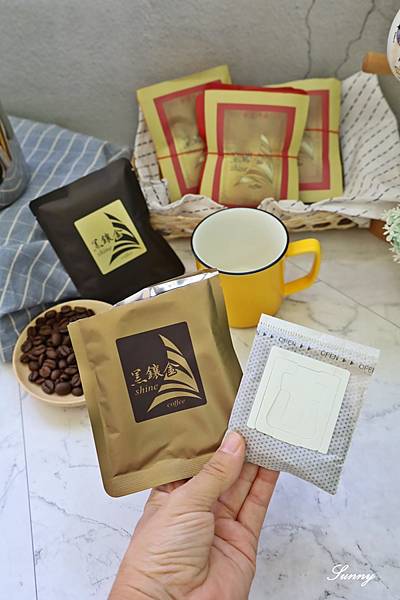 中元普渡供品_黑鑲金咖啡_金紙咖啡 (12).JPG
