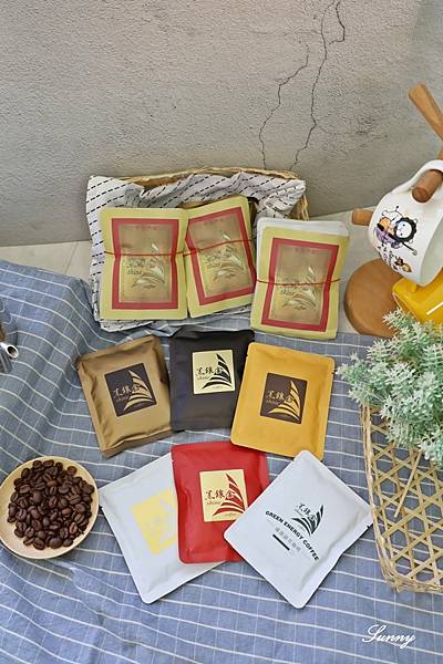 中元普渡供品_黑鑲金咖啡_金紙咖啡 (5).JPG