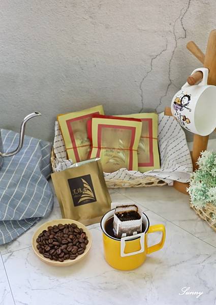 中元普渡供品_黑鑲金咖啡_金紙咖啡 (17).JPG