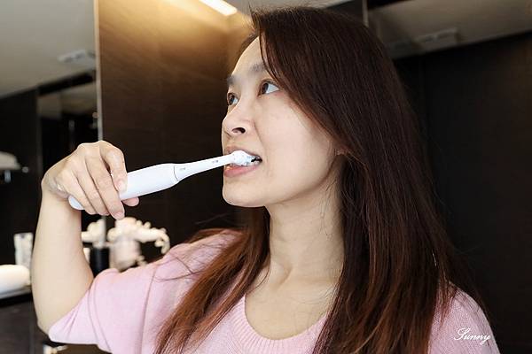 歐樂B Oral-B iO SLIM微磁電動牙刷推薦 (17).JPG