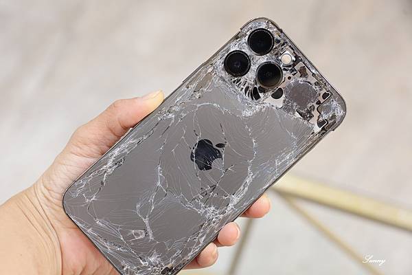 吉米通訊_台中手機維修推薦_iPhone13 pro max換螢幕電池 (17).JPG