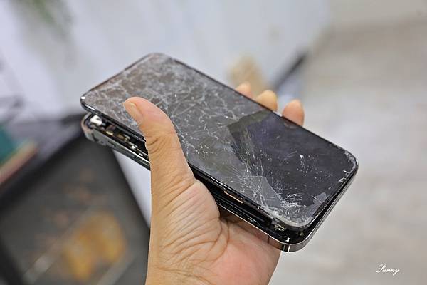 吉米通訊_台中手機維修推薦_iPhone13 pro max換螢幕電池 (21).JPG