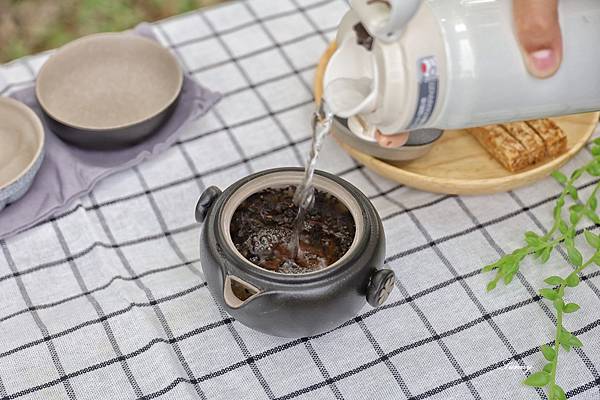 陸寶陶瓷知足常樂旅行組 _旅行茶具_露營_登山_好攜帶 (8).JPG