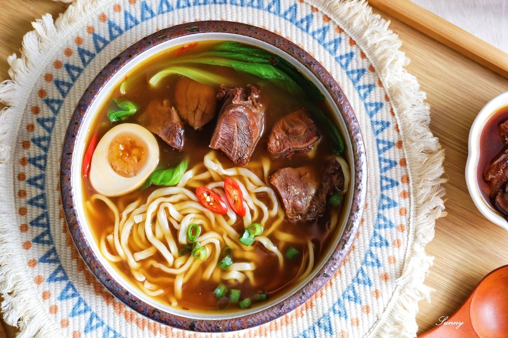 混董創食_混董牛肉麵_宅配美食 (10).JPG 混董創食_混董牛肉麵_宅配美食 (10).JPG