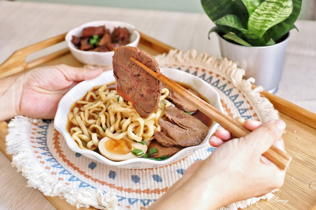 混董創食_混董牛肉麵_宅配美食 (23).JPG