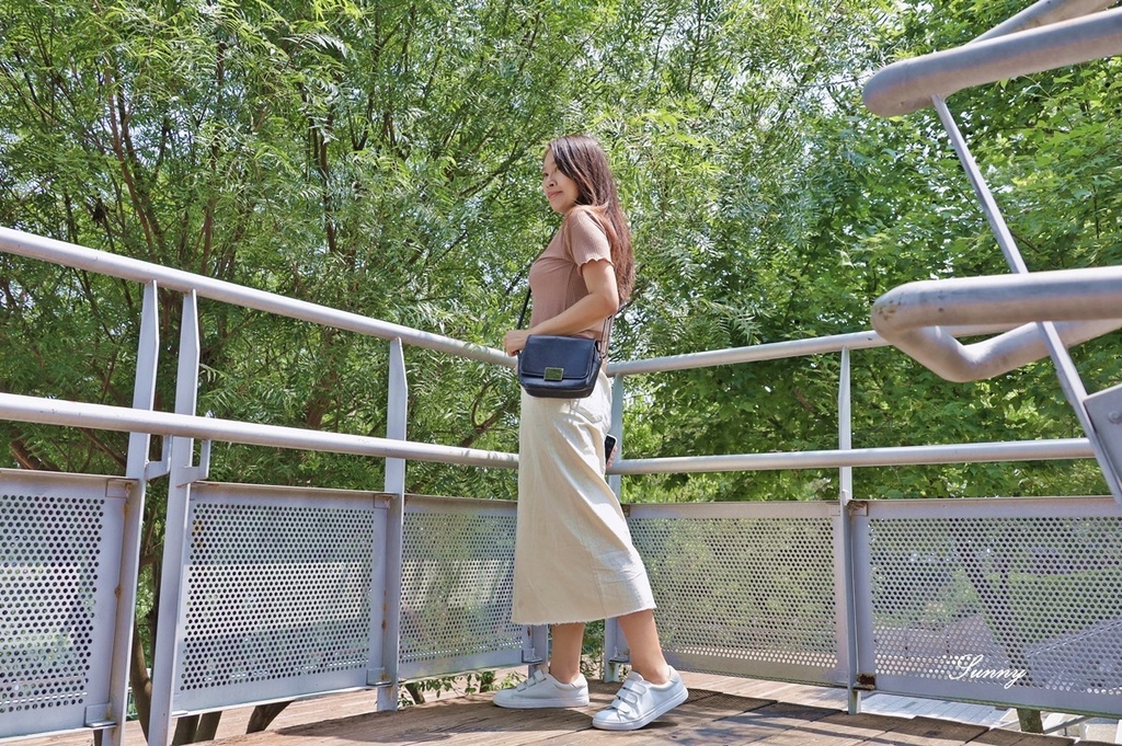 網購女鞋推薦BONJOUR女鞋_防水真皮MIT懶人小白鞋 (26).JPG