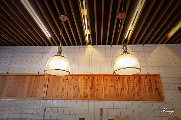 台中第二市場美食 紅豆麵包伴手禮 小豆パン ほんと (41).JPG