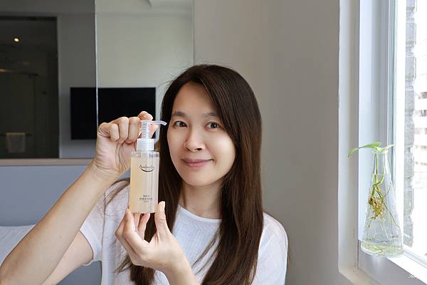 卡普秀Amberlin保濕精華推薦 (13).JPG