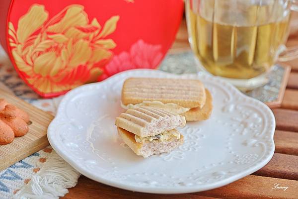 皇樓中西式喜餅璀璨禮盒 (41).JPG