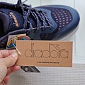Diadora跑鞋慢跑推薦鞋款 (9).JPG
