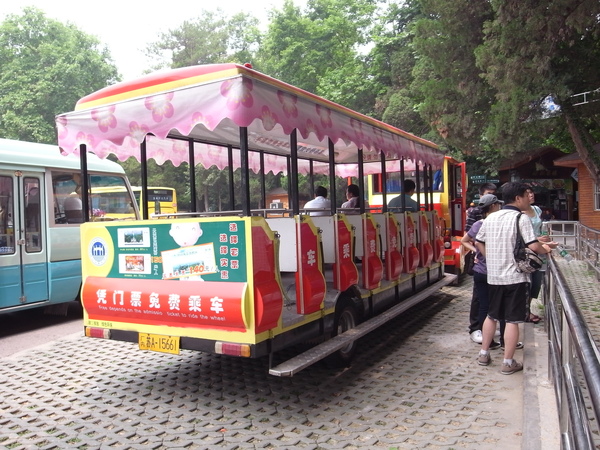 鍾山風景區的遊園車