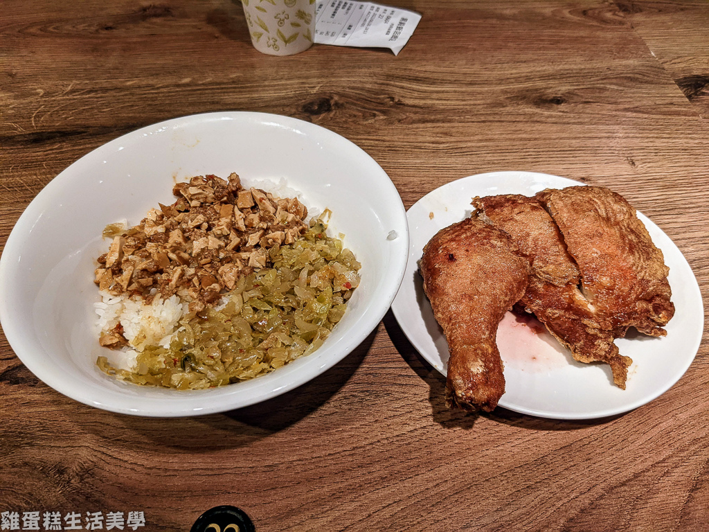 【新北食記】淡水黑殿飯店(創始店) - 平凡的酸菜豆干吃出不