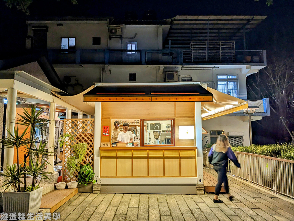 【新北食記】淡水時光樹影河岸景觀餐廳 - 位在淡水河畔的浪漫