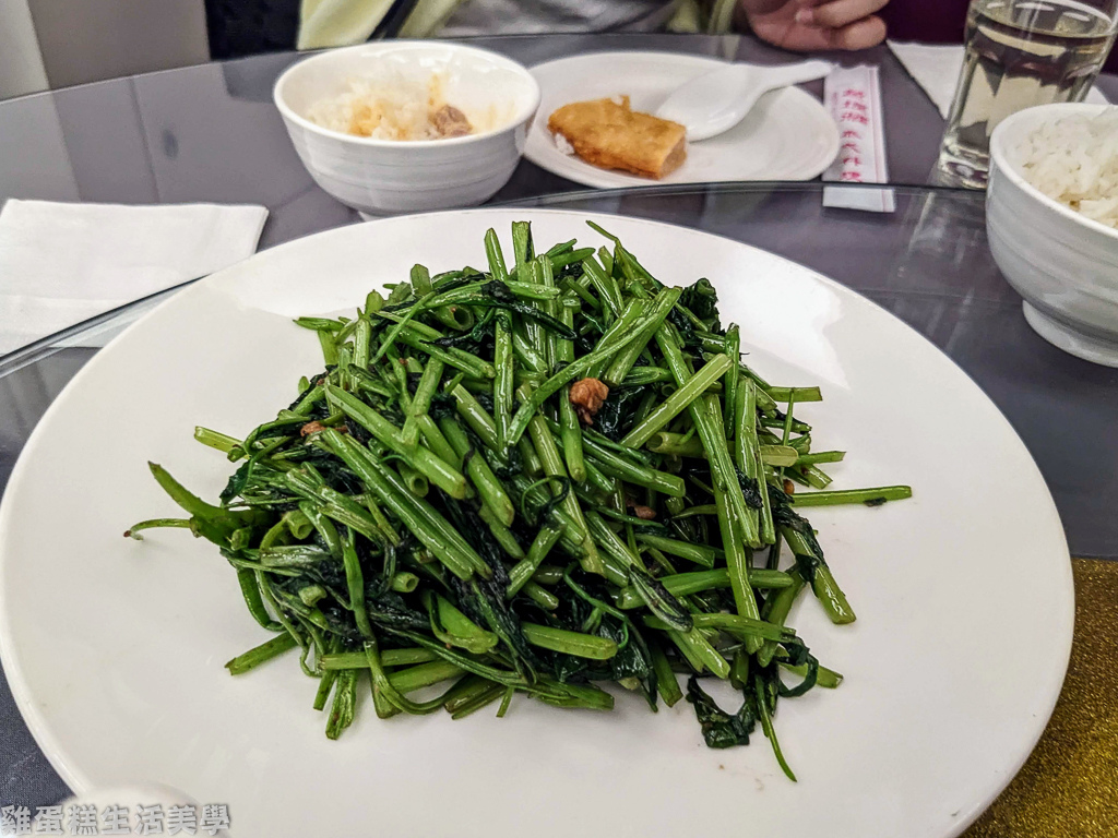 【桃園食記】芭堤雅 - 龍潭道地平價泰式料理，大庭院好停車晚