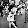 Times-Square-Kiss-Of-VJ-Day