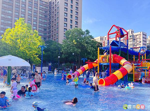 ★台北玩水景點★ 自來水園區，門票銅板價6歲以下免費暢玩水園